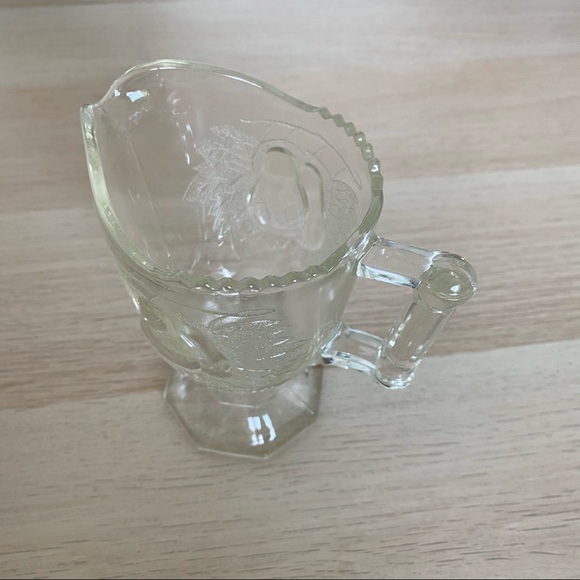 Art Deco Jeannette Glass Creamer - Picture 5 of 10